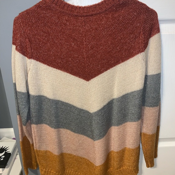 Sweater - Picture 2 of 3